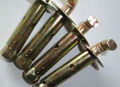 安裝一臺電熱水器需要用到幾個螺釘?